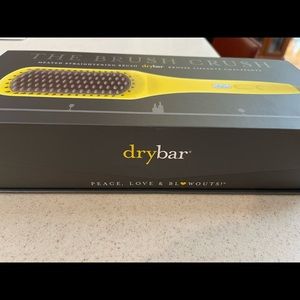 Dry Bar straightening brush